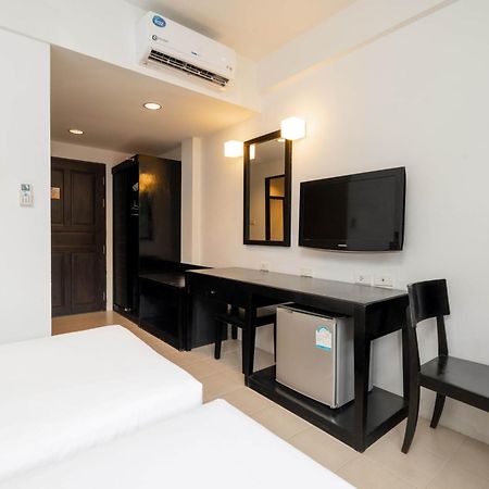 Pp Charlie Beach Resort Phi Phi Don Exterior foto