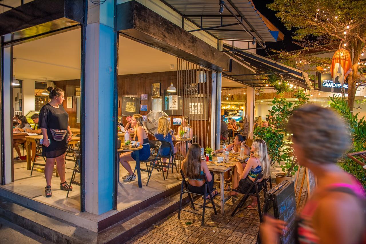 Pp Charlie Beach Resort Phi Phi Don Exterior foto
