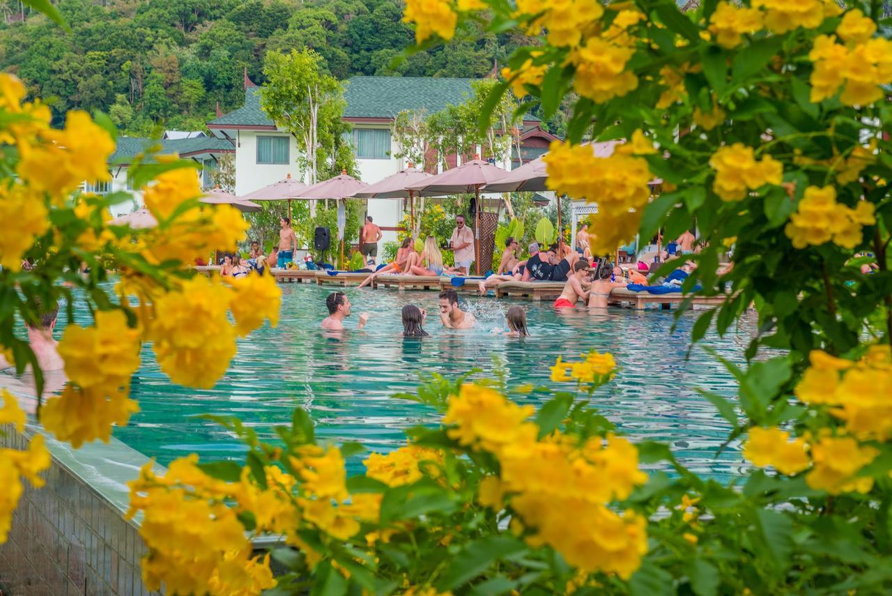 Pp Charlie Beach Resort Phi Phi Don Exterior foto